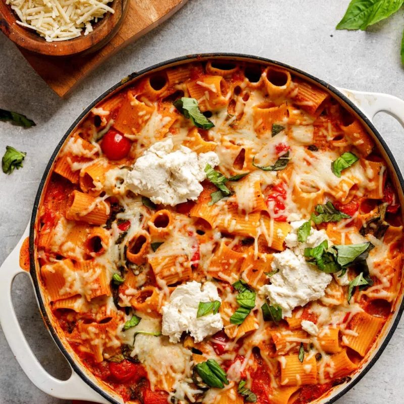 One-Pot Easy Vegan Pasta Bake